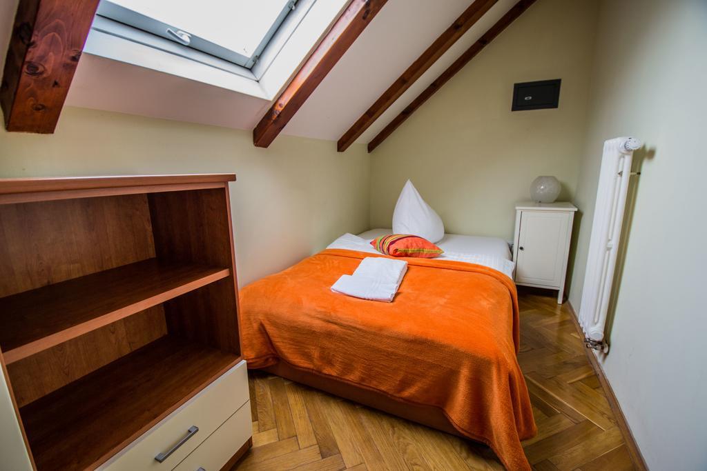 Apartamento Ruterra Red Roofs View With Garage Praga Exterior foto