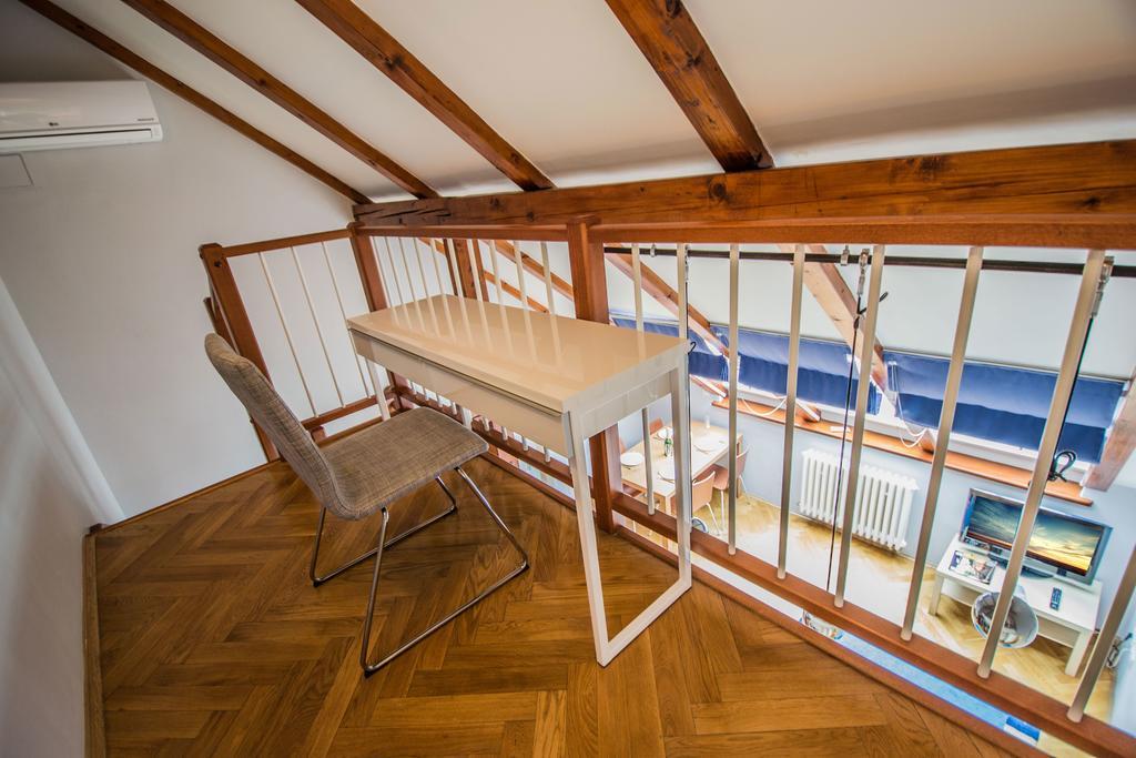 Apartamento Ruterra Red Roofs View With Garage Praga Exterior foto