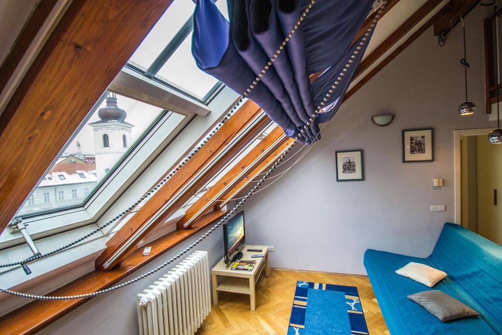 Apartamento Ruterra Red Roofs View With Garage Praga Exterior foto